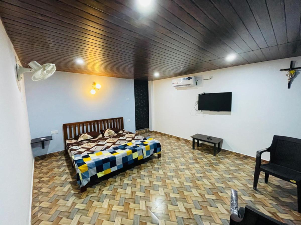Blue Waves Guest House Calangute Εξωτερικό φωτογραφία