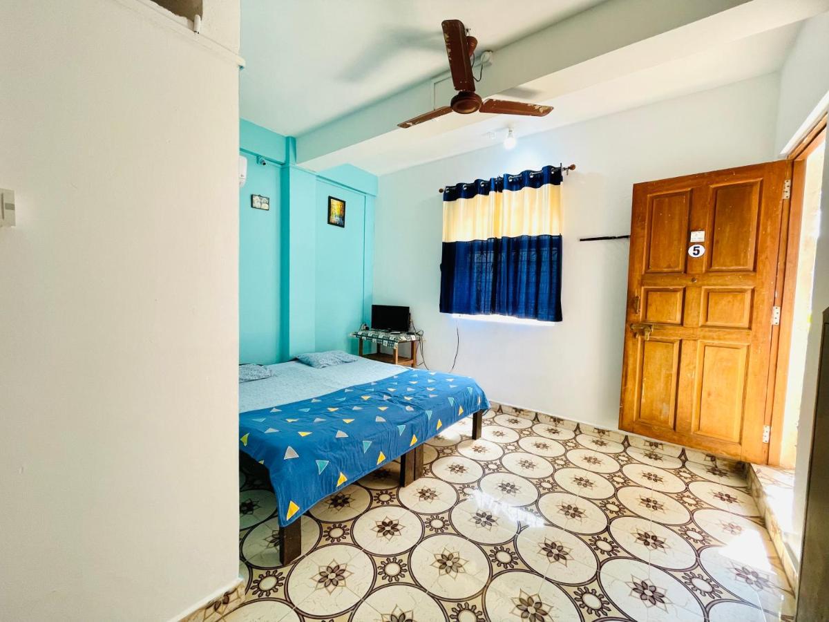 Blue Waves Guest House Calangute Εξωτερικό φωτογραφία